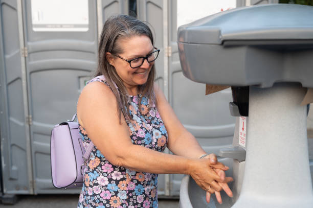 Best Portable bathroom rental  in Merriam, KS